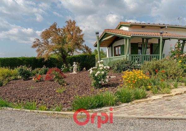 Maison à vendre    5 pièces •  Villeneuve-de-Berg