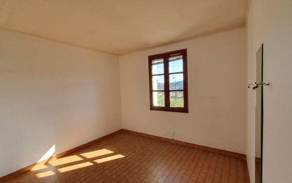 Maison à vendre    4 pièces •  Les Vans