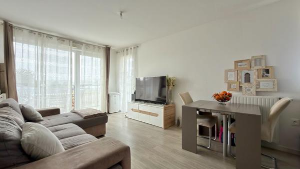 Appartement Corbeil Essonnes 3 pièce(s) 55.30 m2