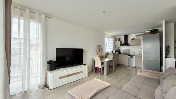 Appartement Corbeil Essonnes 3 pièce(s) 55.30 m2