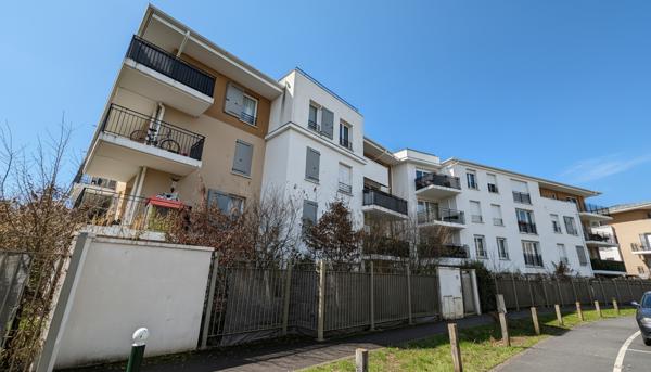 Appartement Corbeil Essonnes 3 pièce(s) 55.30 m2