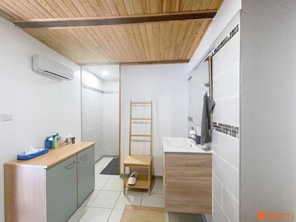 Maison de campagne avec piscine et point de vue