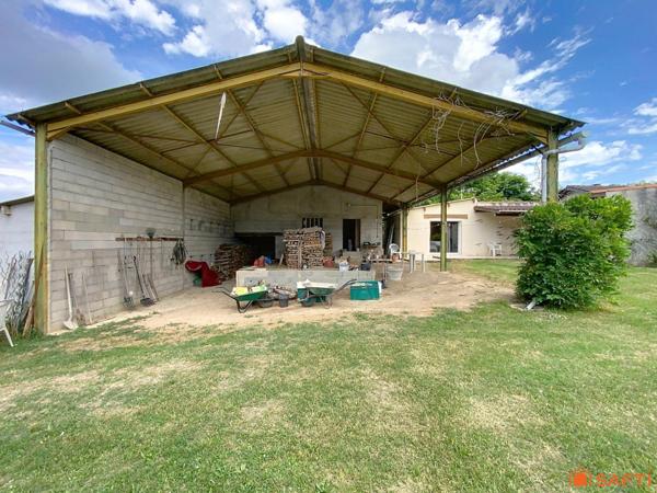 Maison de campagne avec piscine et point de vue