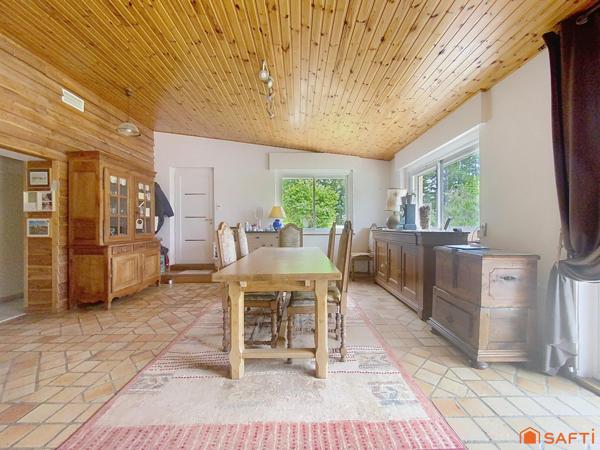 Maison de campagne avec piscine et point de vue