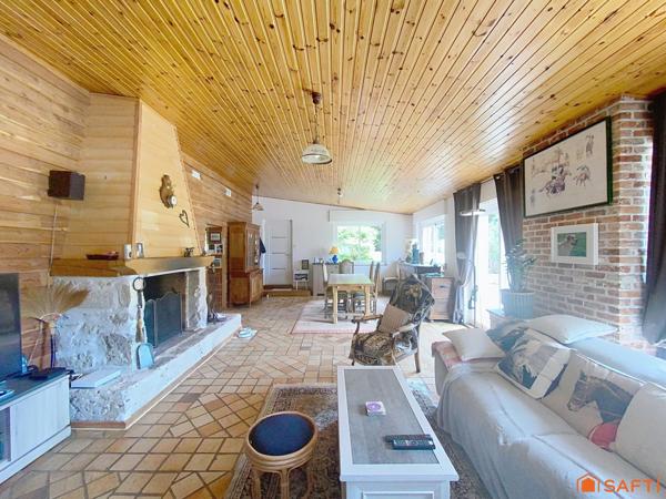 Maison de campagne avec piscine et point de vue