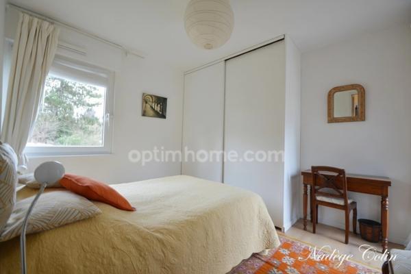 Maison d'architecte avec piscine, proche du pôle de Saint Quentin en Yvelines et de Paris/Saclay