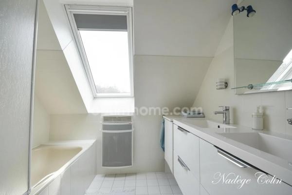 Maison d'architecte avec piscine, proche du pôle de Saint Quentin en Yvelines et de Paris/Saclay