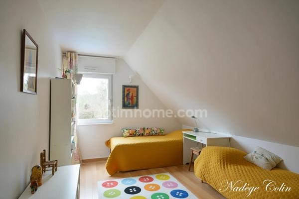 Maison d'architecte avec piscine, proche du pôle de Saint Quentin en Yvelines et de Paris/Saclay