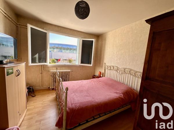 Appartement 5 pièces de 66 m² à Lourdes (65100)