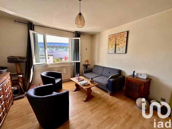 Appartement 5 pièces de 66 m² à Lourdes (65100)