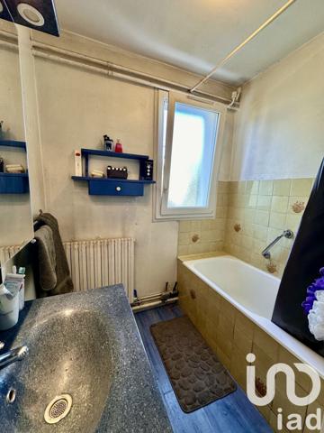 Appartement 5 pièces de 66 m² à Lourdes (65100)