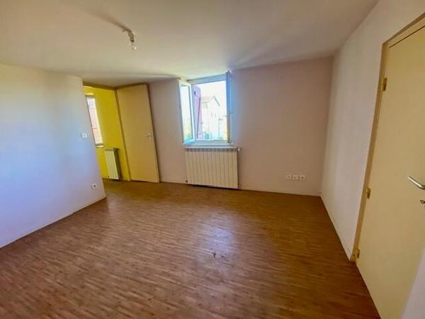 Exclusivité - Idrac-Respaillès - Maison à rénover avec jardin, chai et étable