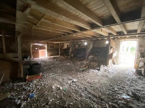 Exclusivité - Idrac-Respaillès - Maison à rénover avec jardin, chai et étable