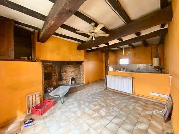 Exclusivité - Idrac-Respaillès - Maison à rénover avec jardin, chai et étable