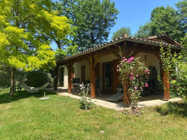 Maison dans un village de vacances à Gourdon
