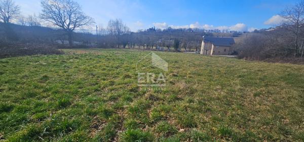 Beau Terrain Constructible de 5 675 m² à Gages Le Bas