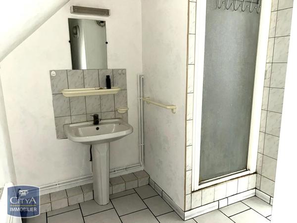 Appartement à louer 2 pièces 34.84m² Saint-Quentin (02100)
