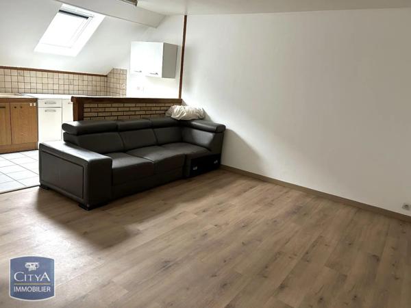Appartement à louer 2 pièces 34.84m² Saint-Quentin (02100)
