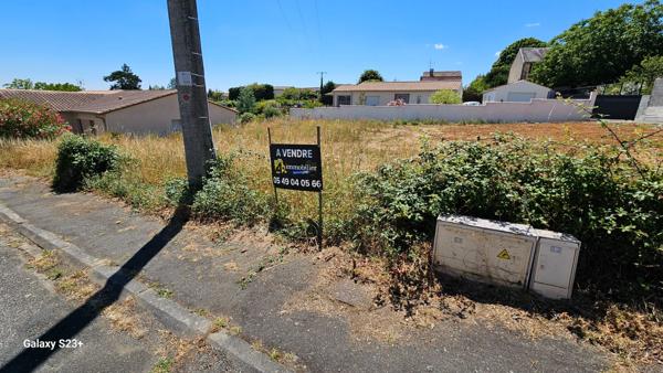 Terrain Champdeniers Saint Denis 319 m2