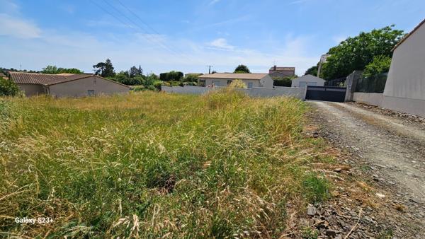 Terrain Champdeniers Saint Denis 319 m2