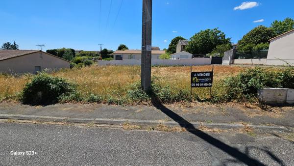 Terrain Champdeniers Saint Denis 319 m2