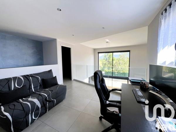 Maison 6 pièces de 168 m² à Saint-Jean-Lasseille (66300)