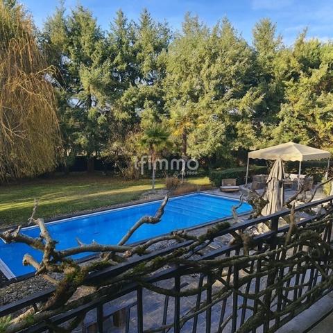 Propriété d’Exception – 2 Maisons – 5 300 m² de terrain.