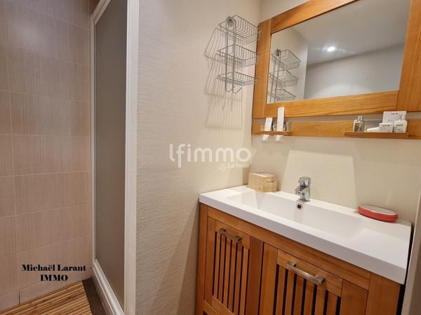 Propriété d’Exception – 2 Maisons – 5 300 m² de terrain.