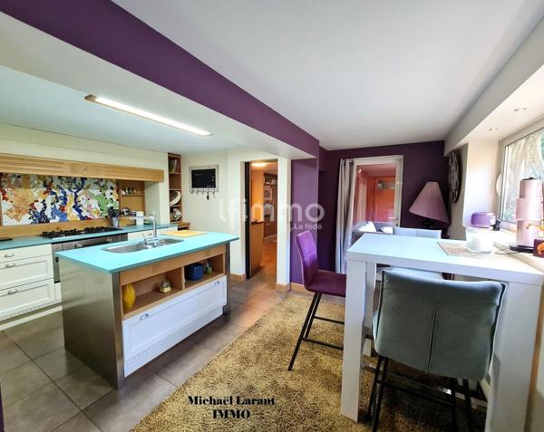 Propriété d’Exception – 2 Maisons – 5 300 m² de terrain.