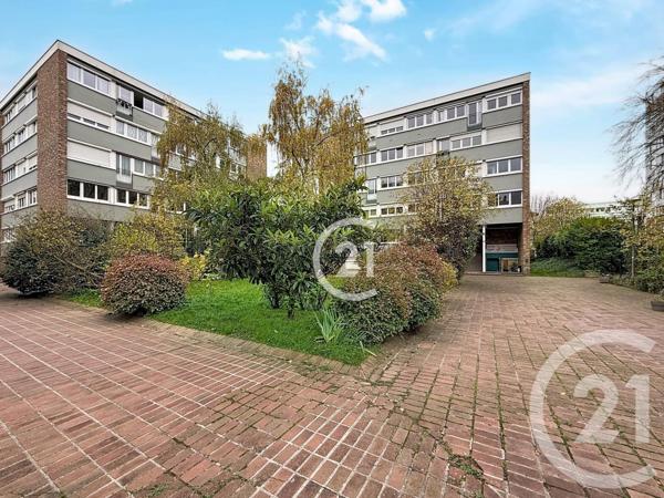 Appartement F4 à vendre  4 pièces - 77,59 m2 MONTREUIL - 93