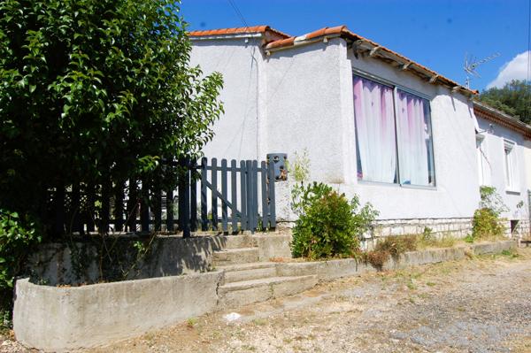 Cendras (30480) PROCHE ALES. Villa de plain-pied de 97m², 3 chambres, sur 717m²