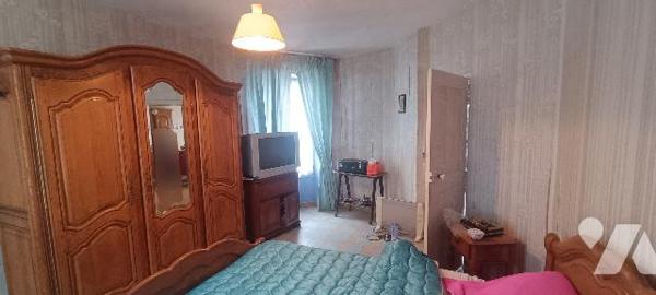 VOULX maison de pays de 75 m² 2 pièces agrandissement possible, garage courette.