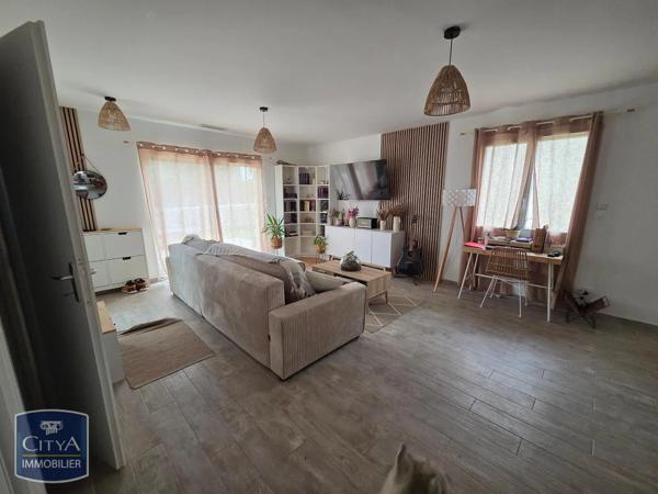 Maison à louer 4 pièces 79.9m² Issoire (63500)