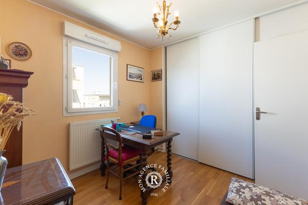 Appartement 5 pièce(s) 2 chambre(s) 77.45 m²