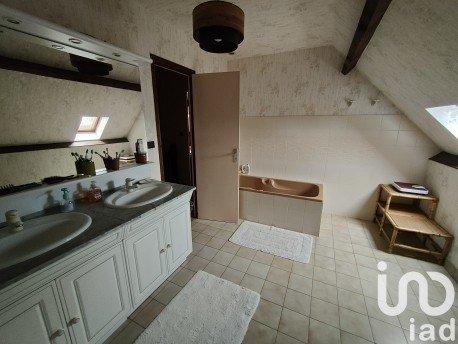 Maison traditionnelle 7 pièces de 152 m² à Châtillon-sur-Loire (45360)