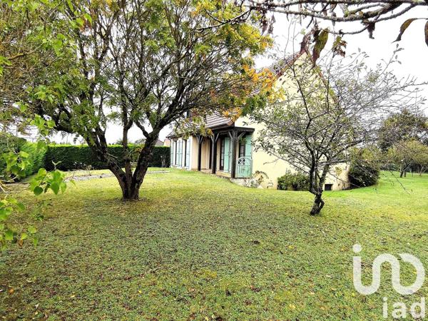 Maison traditionnelle 7 pièces de 152 m² à Châtillon-sur-Loire (45360)