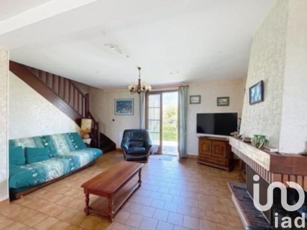 Maison traditionnelle 7 pièces de 152 m² à Châtillon-sur-Loire (45360)