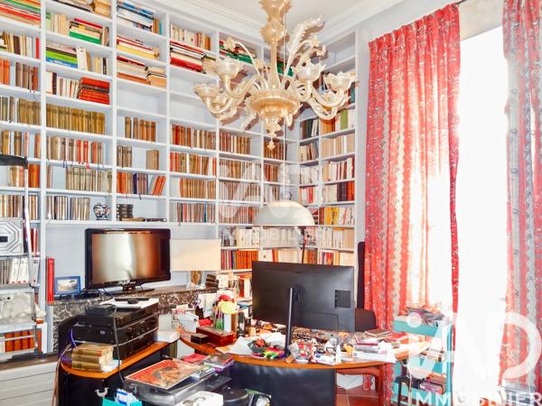 Appartement à vendre 7 pièces 159 m² Nîmes