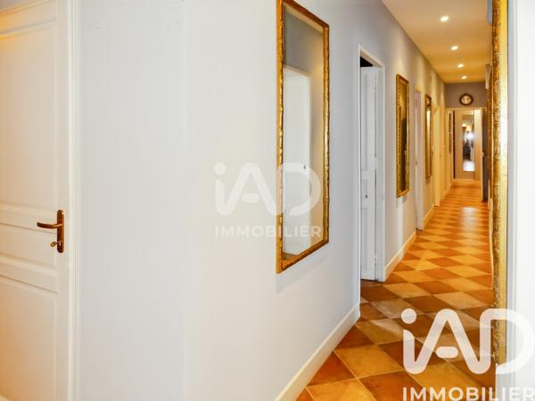 Appartement à vendre 7 pièces 159 m² Nîmes