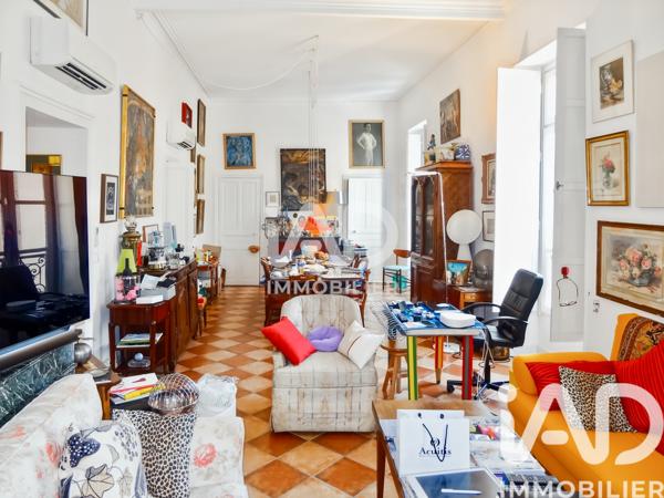 Appartement à vendre 7 pièces 159 m² Nîmes