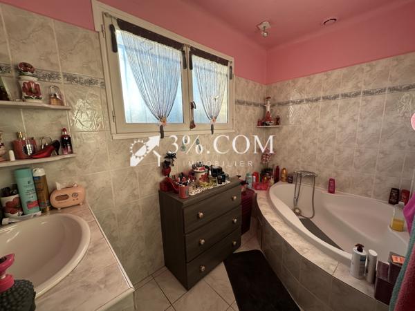 Maison 8 pièce(s) 4 chambre(s) 183 m²