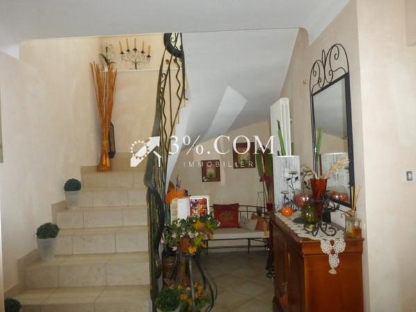 Maison 8 pièce(s) 4 chambre(s) 183 m²