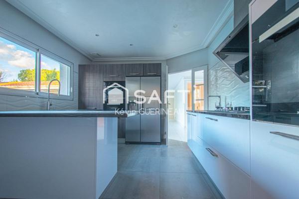 Maison de plain pied, 5 chambres, garage, jardin et piscine