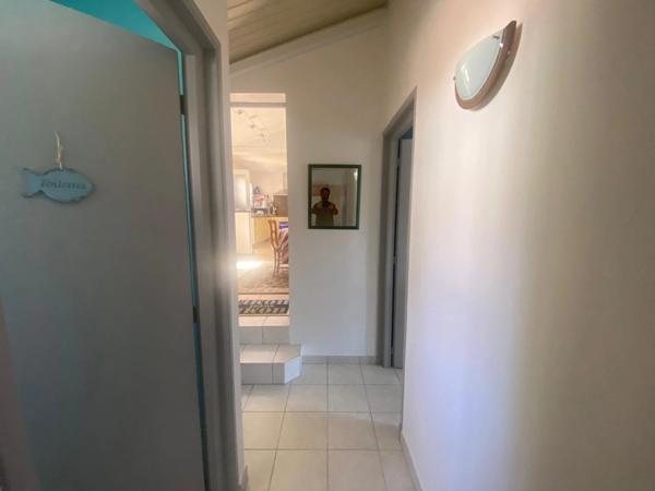 LA TRANCHE SUR MER 85 LA GRIERE A 400M DE LA MER CHARMANTE VILLA PLAIN PIED AVEC ANNEXES SUR 550M² CLOS