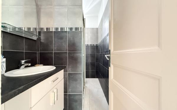 Appartement à vendre    2 pièces • 42,04 m2 Nice
