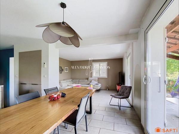 Maison familiale - 5 pièces - 152m²