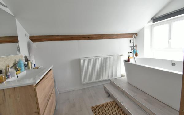 Maison à vendre    5 pièces • 202 m2 Villars-les-Dombes