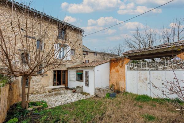 Pernes-les-Fontaines ? maison ancienne de 175 m² avec jardin, 3 chambres et vie de village à pied Pernes les fontaines