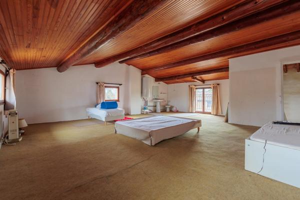 Pernes-les-Fontaines ? maison ancienne de 175 m² avec jardin, 3 chambres et vie de village à pied Pernes les fontaines