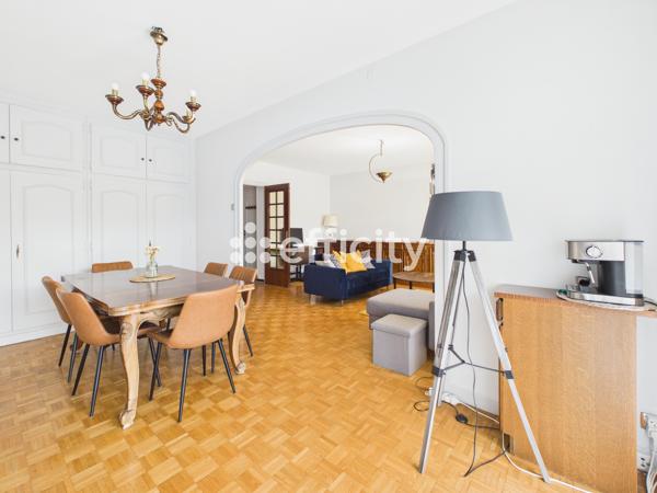Appartement
         4 pièces
        - 91 m² Exclusivité 110 000 € *